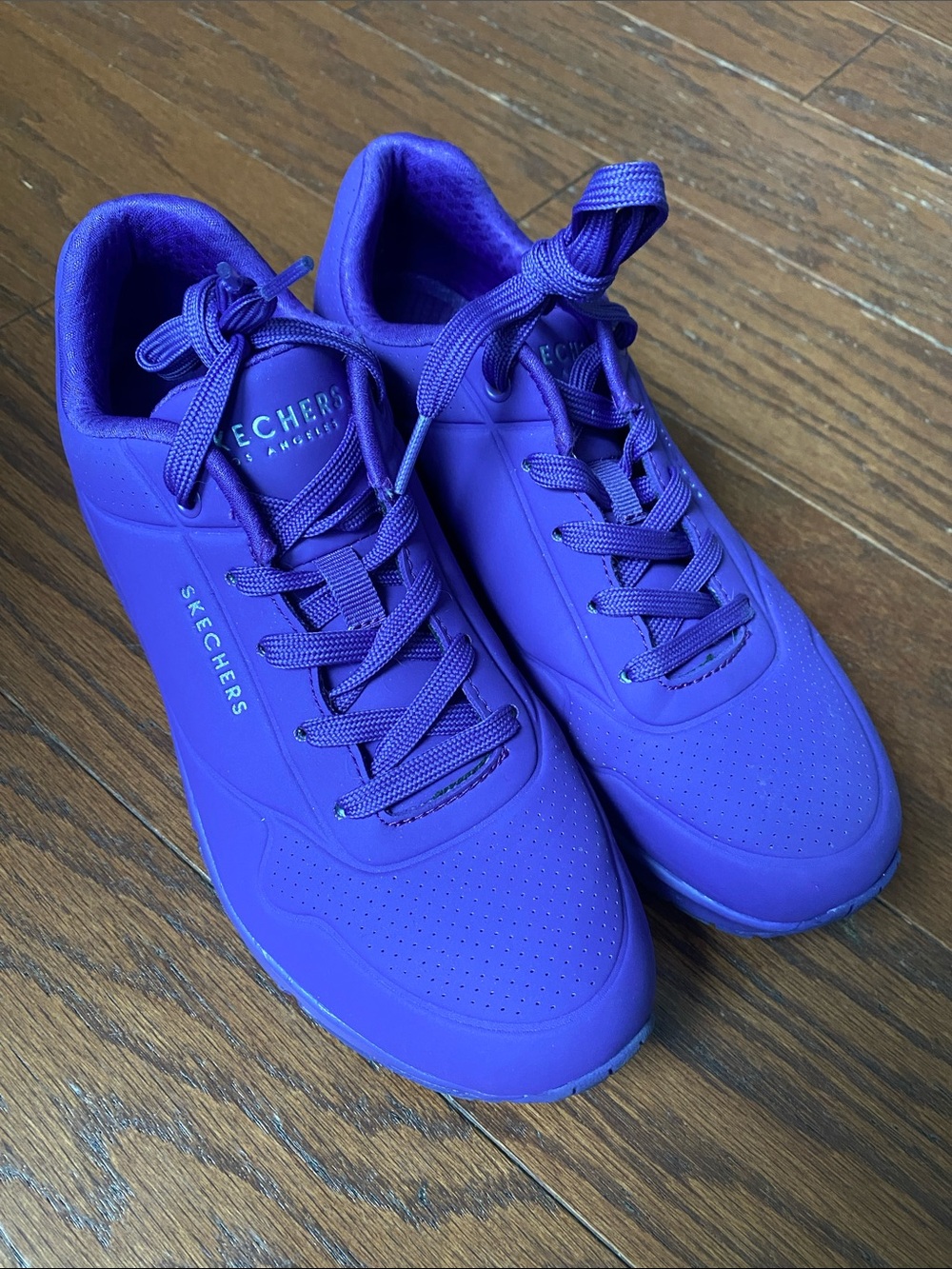 Skechers Women's Sneakers in Vibrant Purple